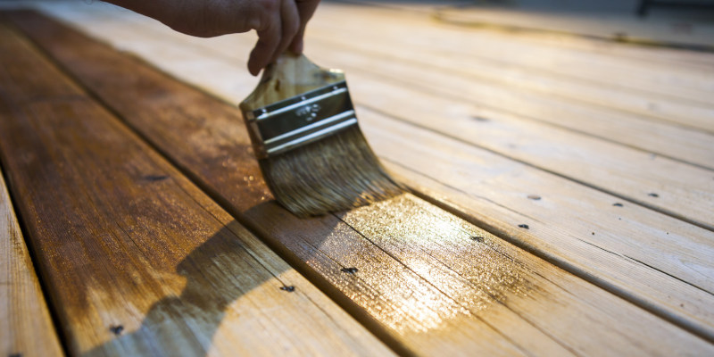 Three Perks of Hiring Deck Staining Services